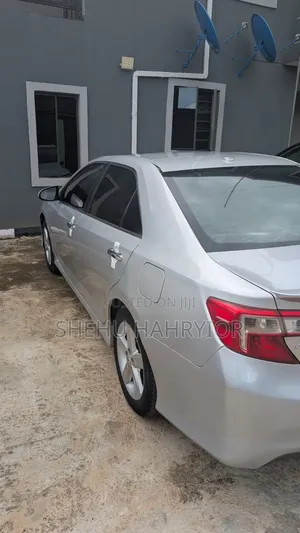 Toyota Camry 2012 Silver