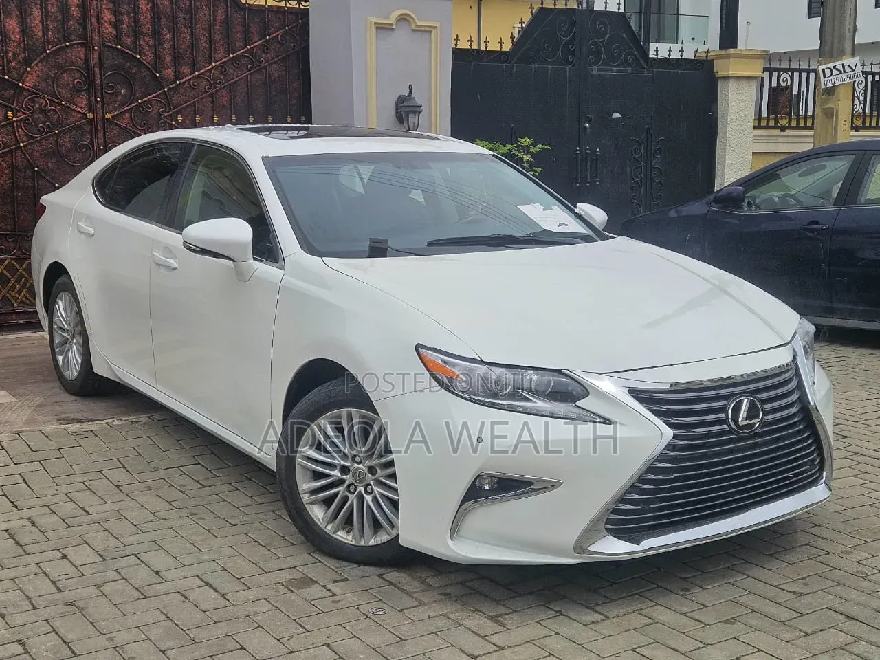 Lexus ES 2015 White