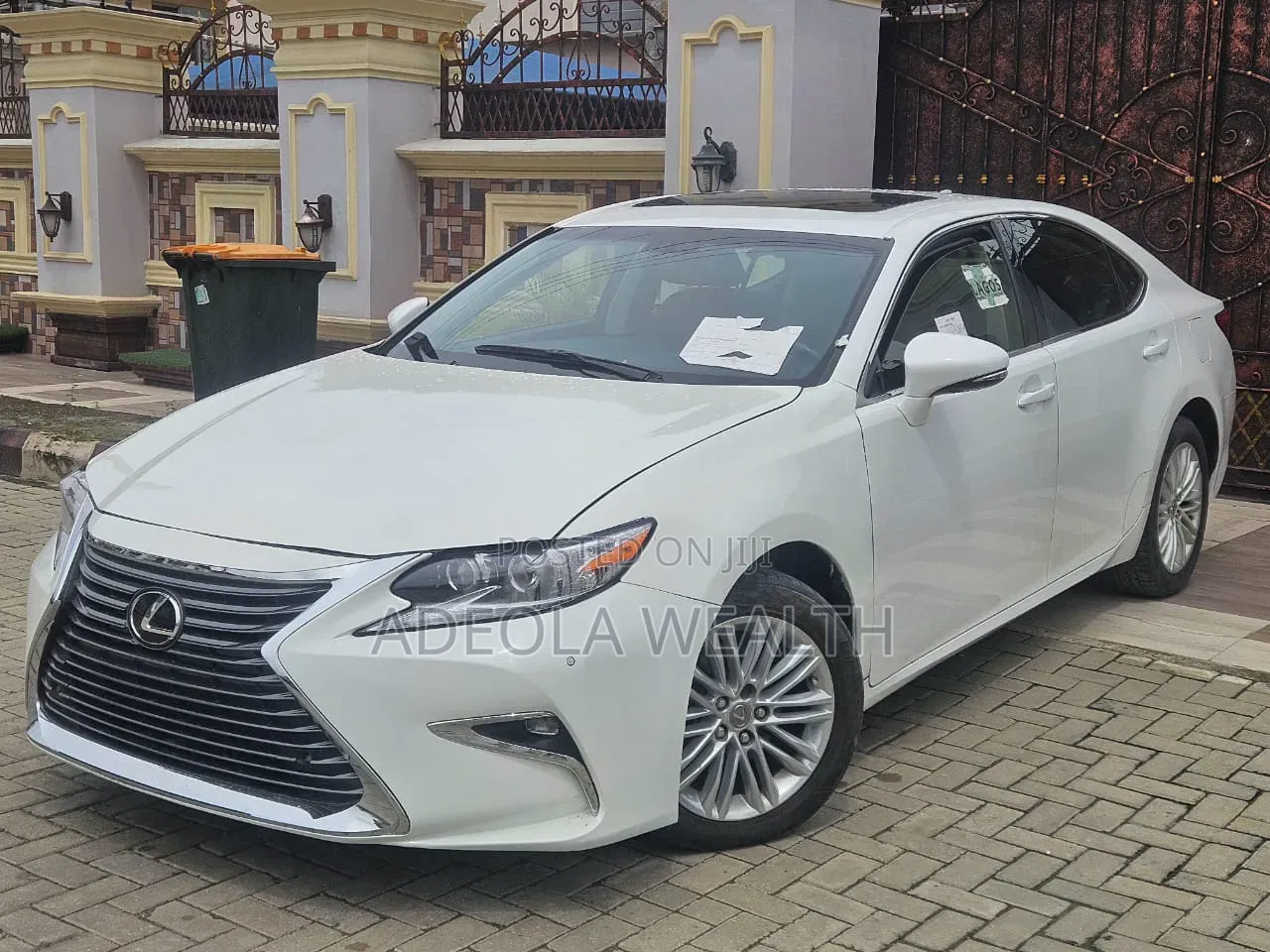 Lexus ES 2015 White