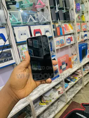 Apple iPhone 11 64 GB White