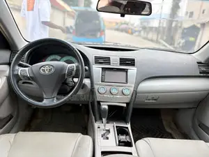 Toyota Camry SE 4dr Sedan (2.4L 4cyl 5A) 2009 Black