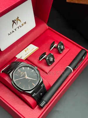Matturi Quality Men Rubber Strap Wristwatch