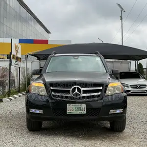 Mercedes-Benz GLK-Class 350 2011 Black