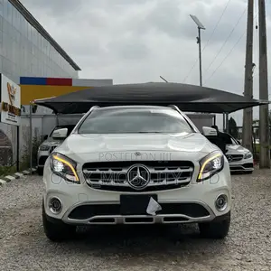 Mercedes-Benz GLA 250 2017 White