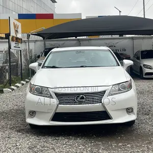 Lexus ES 2014 White