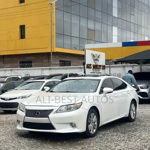 Lexus ES 2014 White