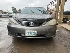 Toyota Camry 2006 Gray