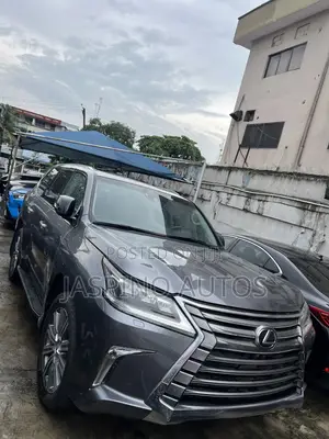 Lexus LS 2017 Gray