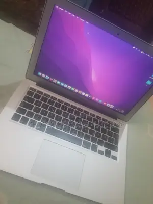 Laptop Apple MacBook 2017 8GB Intel Core i5 SSD 128GB