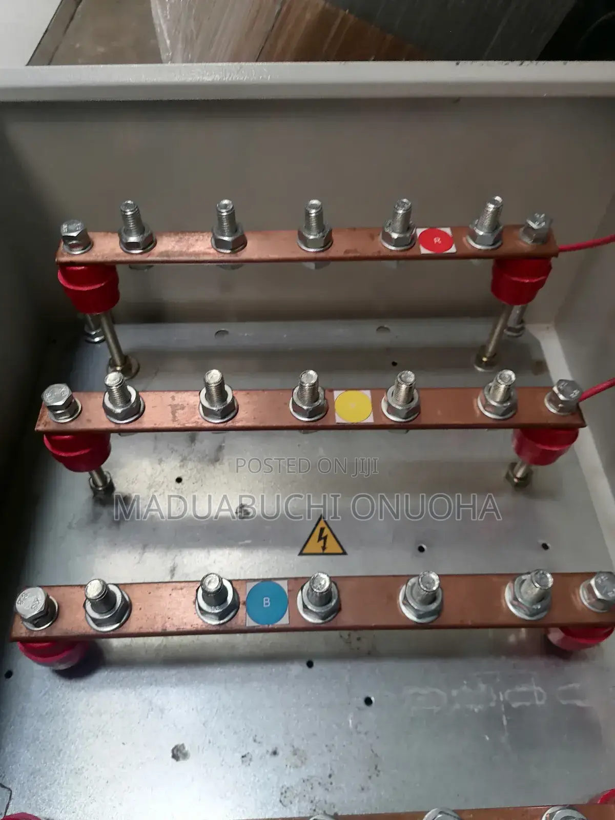 400amps Busbar Chamber 4 Ways, Step Dice Design