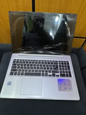 Laptop Dell Inspiron 15 5000 8GB Intel Core i7 SSD 256GB
