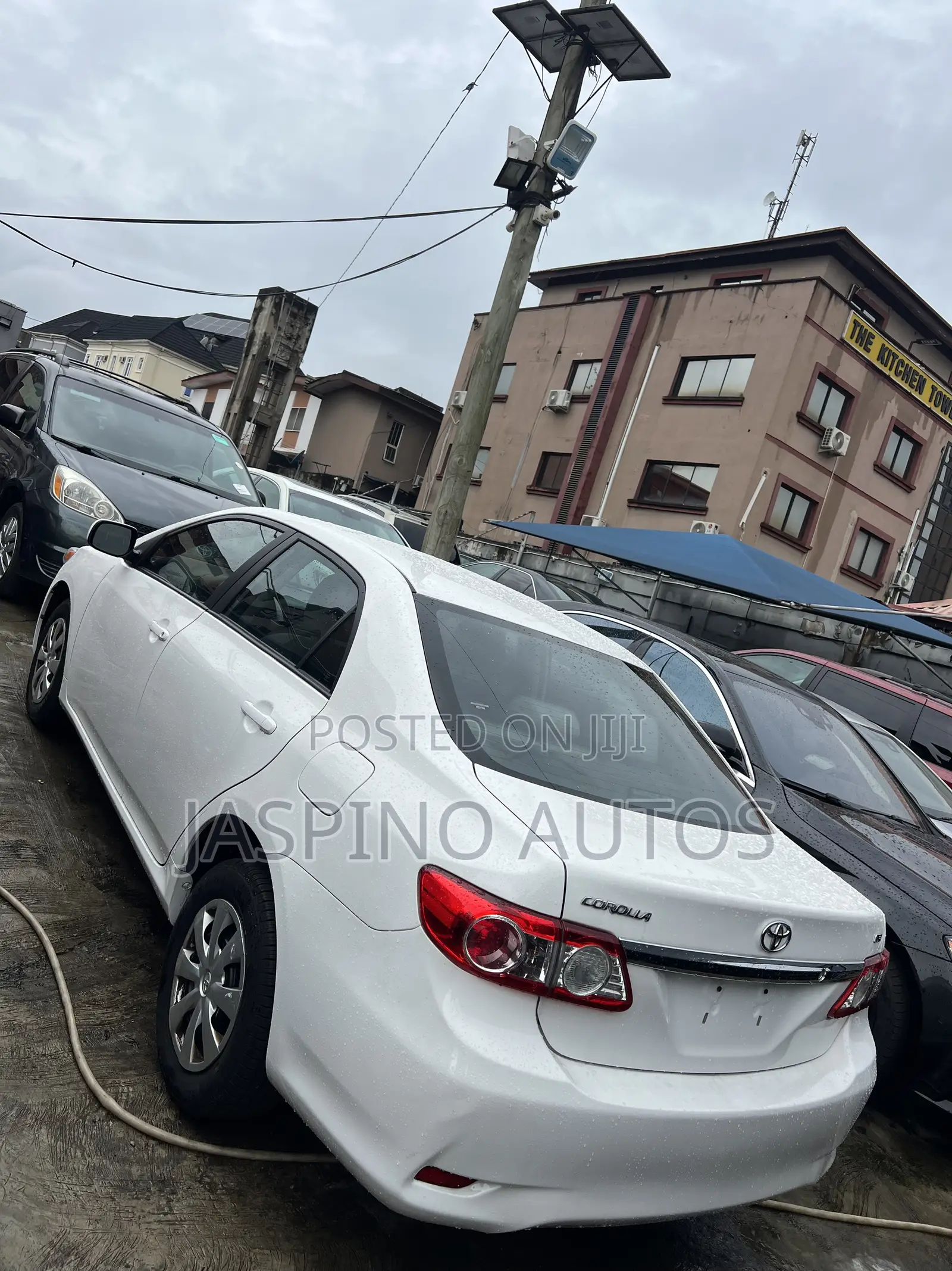 Toyota Corolla 2011 White