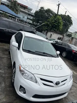Toyota Corolla 2011 White