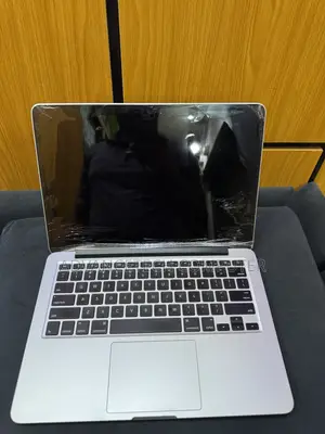 Laptop Apple MacBook Pro 2015 16GB Intel Core i5 SSD 512GB