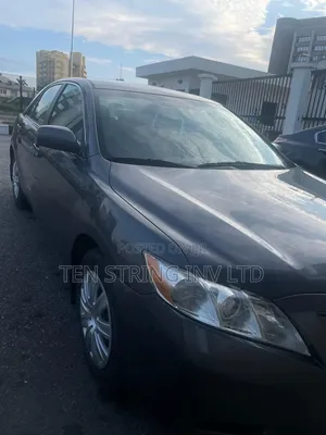 Toyota Camry LE 4dr Sedan (2.4L 4cyl 5A) 2009 Gold