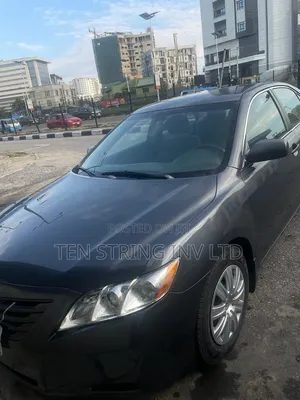 Toyota Camry LE 4dr Sedan (2.4L 4cyl 5A) 2009 Gold