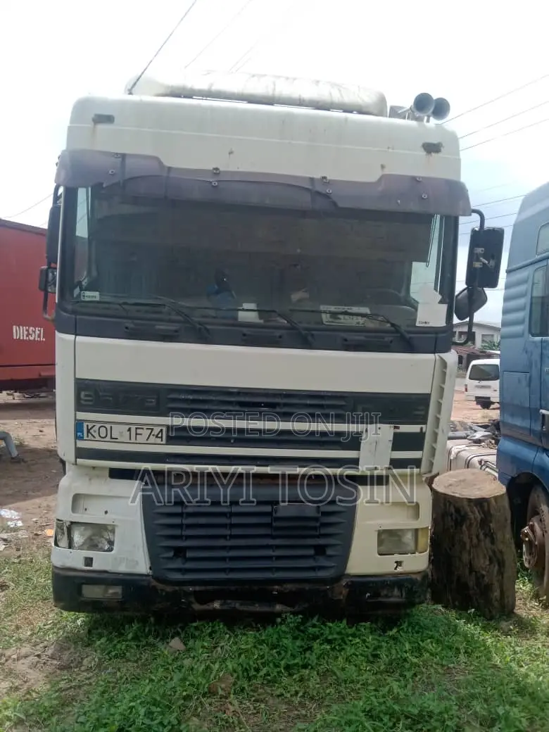 Trailer Head