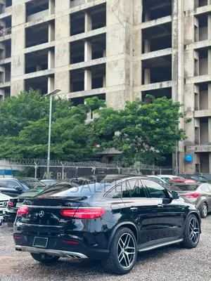 Mercedes-Benz GLE-Class 2016 Black