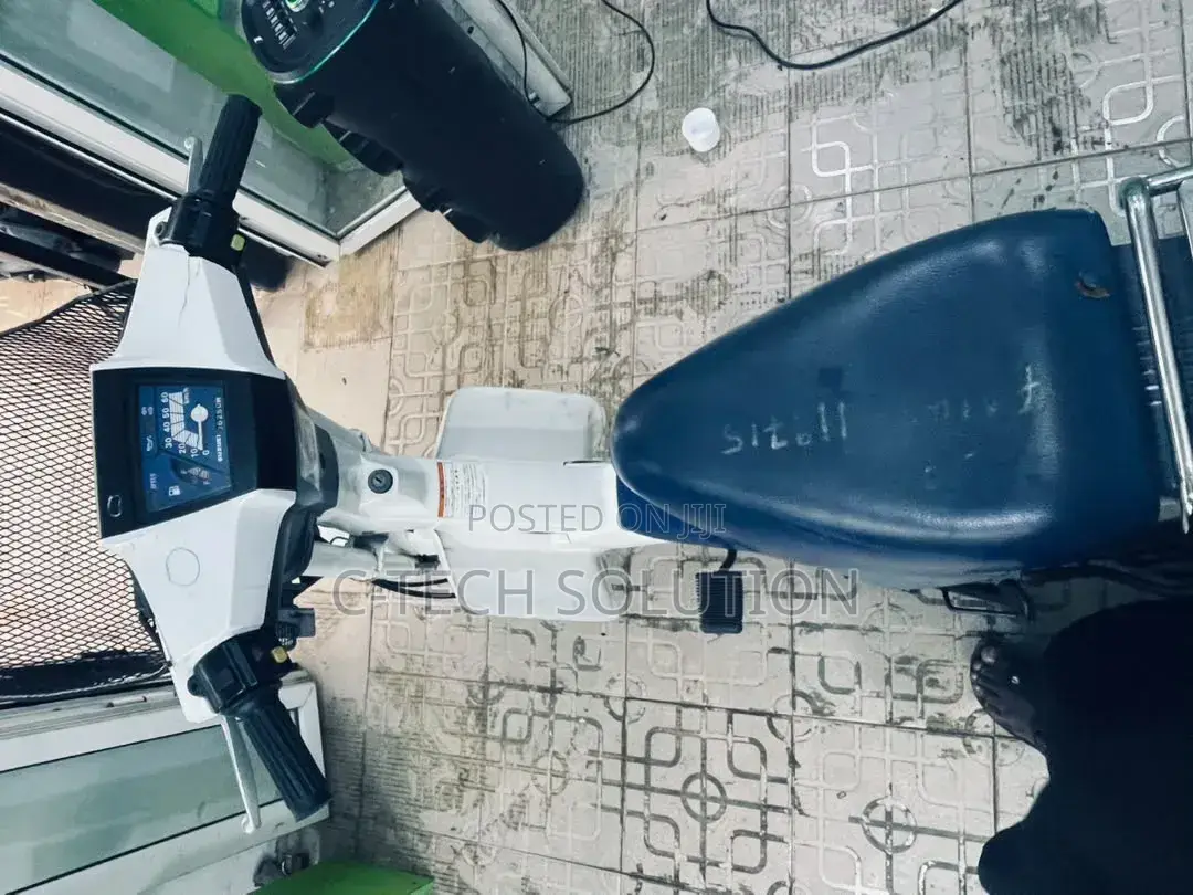 Suzuki Lets 2015 White