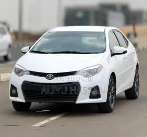 Toyota Corolla 2014 White