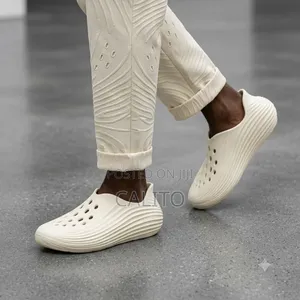 Therapeutic Geometric Wave E.V.A Crocs
