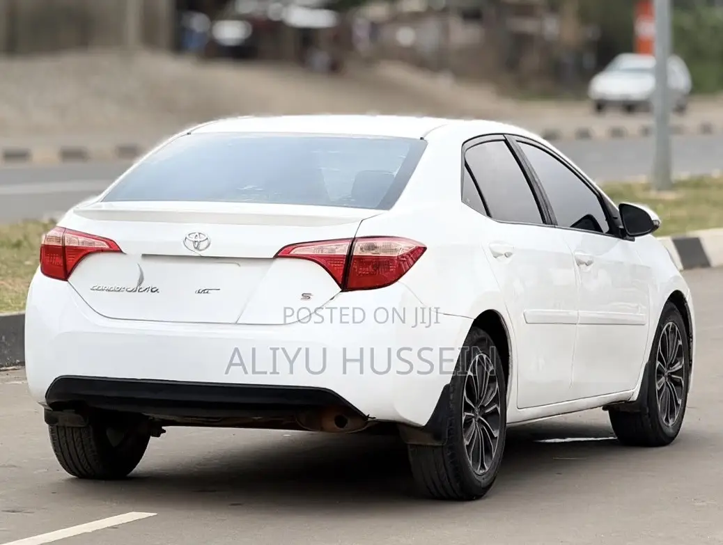 Toyota Corolla 2014 White