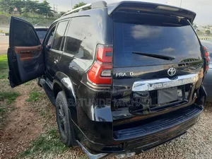 Toyota Land Cruiser Prado 2009 Black