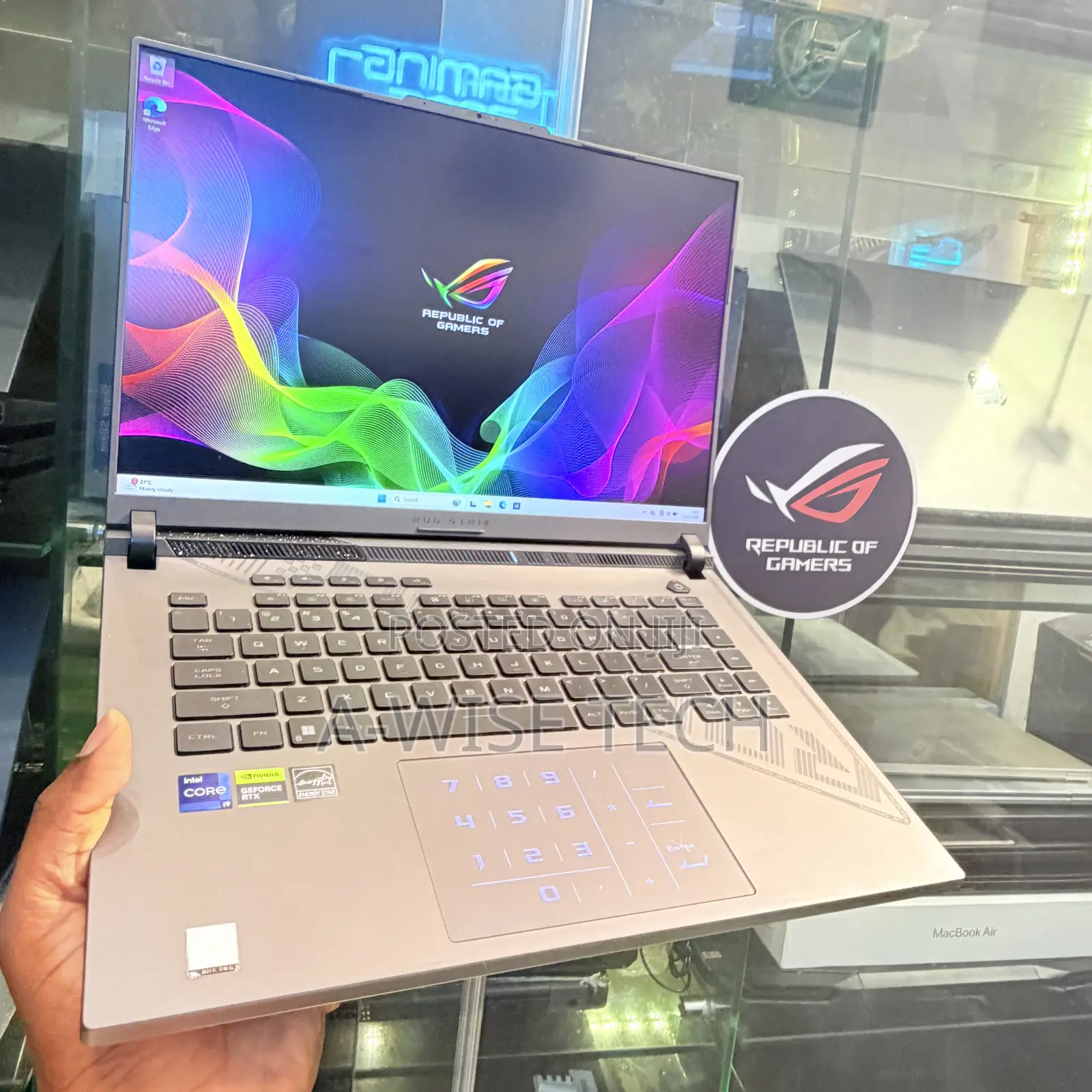Laptop Asus ROG Strix G16 16GB Intel Core i9 SSD 1T
