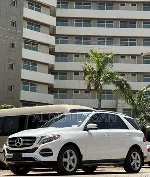 Mercedes-Benz GLE-Class 2017 White