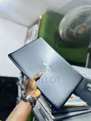 Laptop Asus A42JC 4GB Intel Core i3 HDD 320GB
