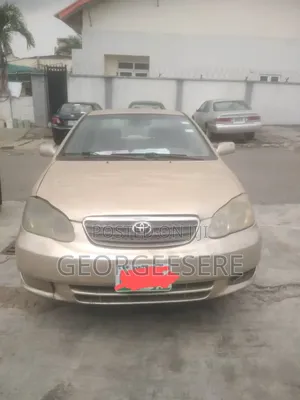 Toyota Corolla 2004 Gold