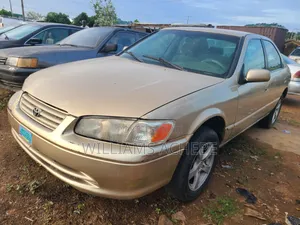 Toyota Camry 2002 Gold