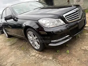 Mercedes-Benz C300 Sport 4Matic Sedan AWD (3.5L 6cyl 7A) 2013 Black
