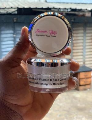 glutathione vitamin c face cream review Gluta-C Intense Whitening Facial Day with SPF25 Glutathione Face Cream Best Seller