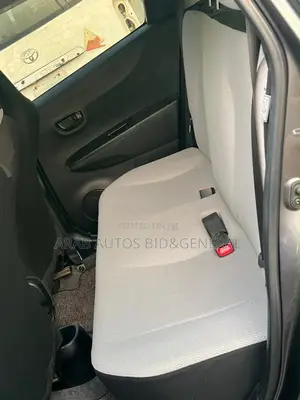 Toyota Vitz 2012 Gray