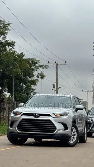 Toyota Grand Highlander 2025 Silver