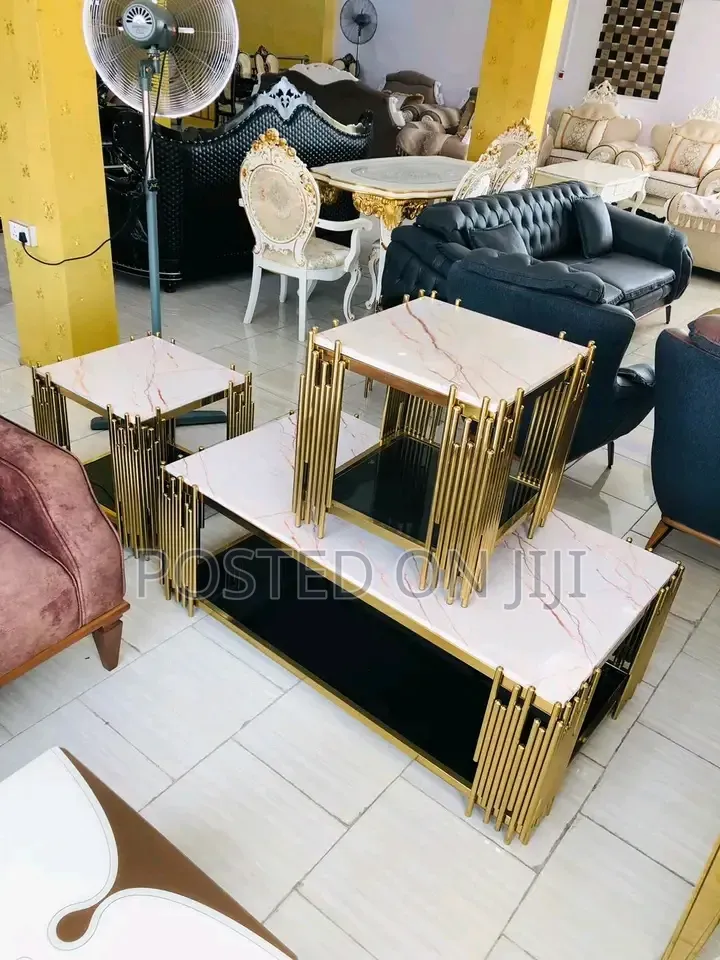 Marble Center Table With 2 Stools