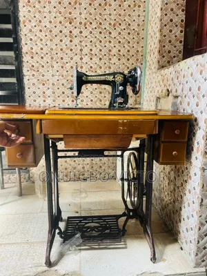 Complete Set of Manual Sewing Machine With Folding Board