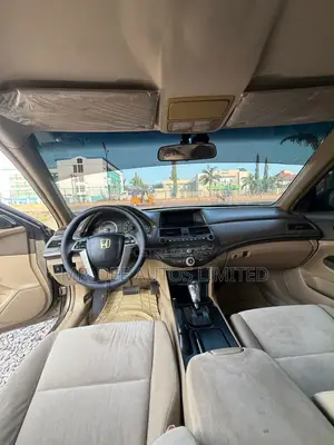 Honda Accord 2009 Gold
