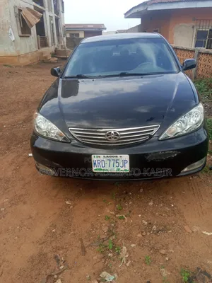 Toyota Camry 2004 Red
