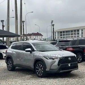 Toyota Corolla Cross 2023 Silver