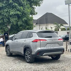 Toyota Corolla Cross 2023 Silver