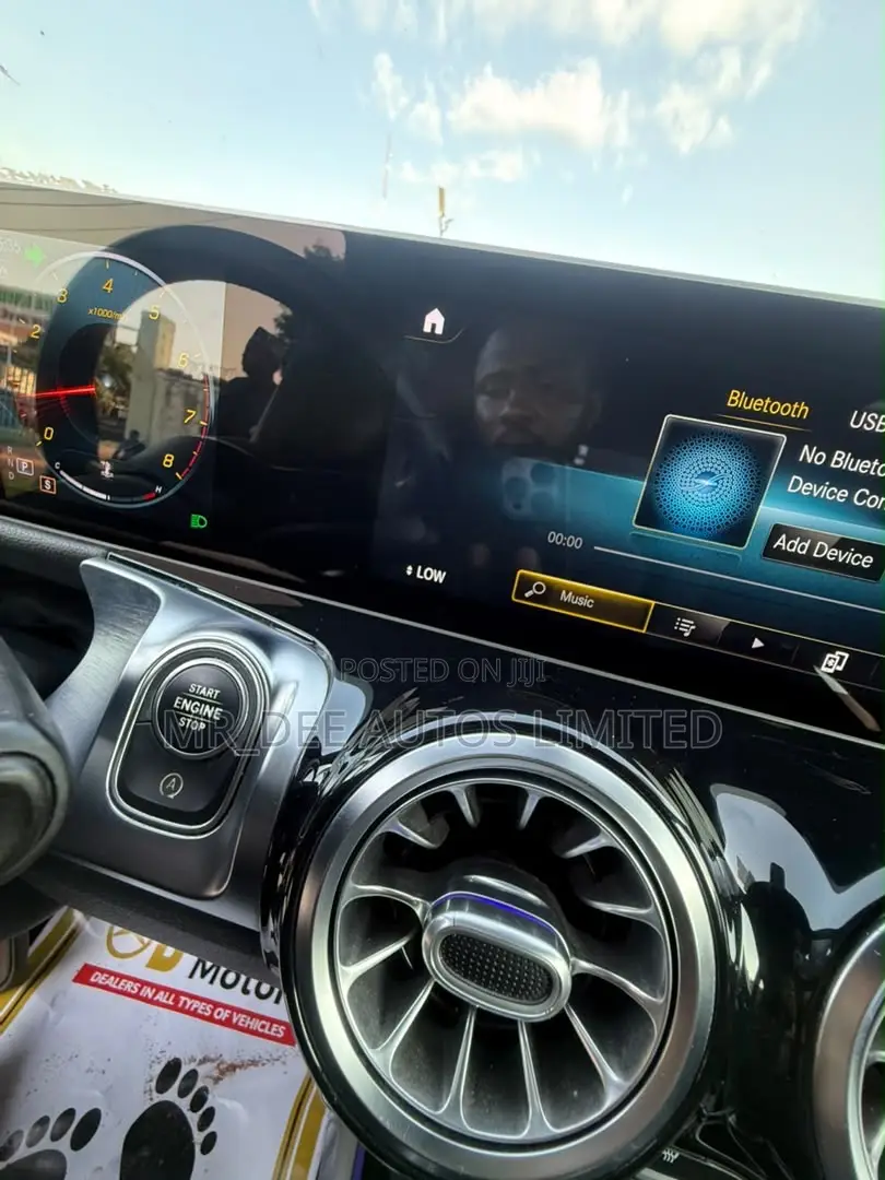 Mercedes-Benz GLB-Class 2020 Silver