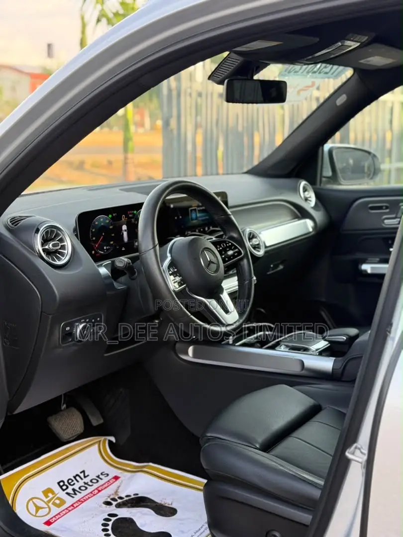 Mercedes-Benz GLB-Class 2020 Silver