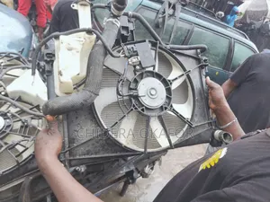 Complete Radiator and Fan for Toyota Yaris