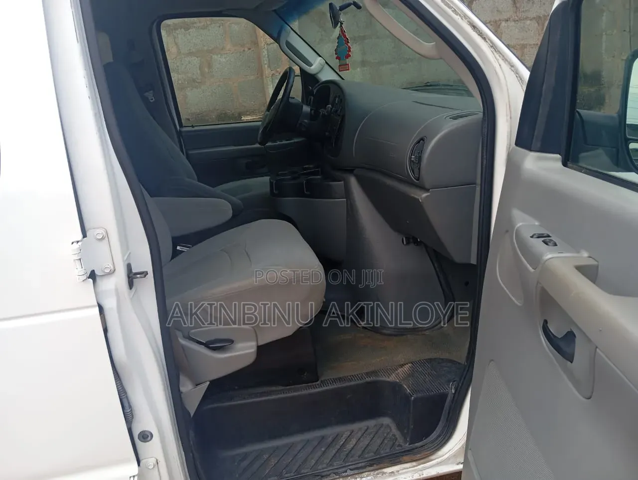 Ford E350 2009 White