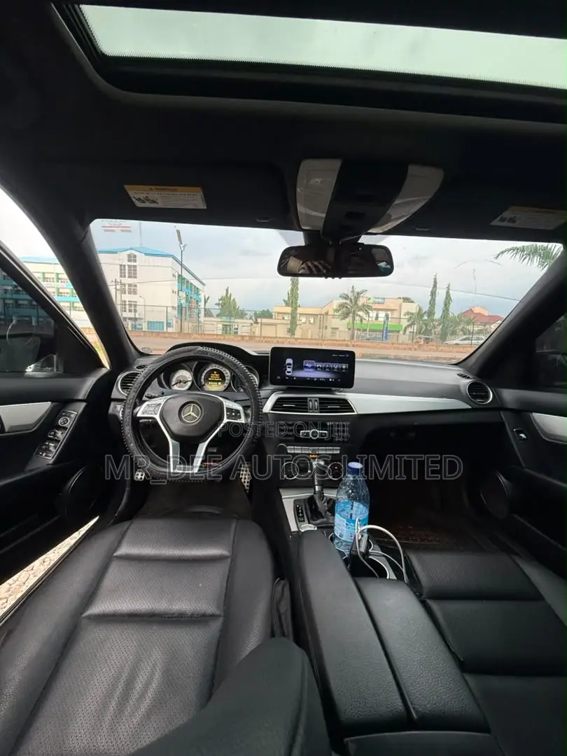 Mercedes-Benz C300 2012 Black