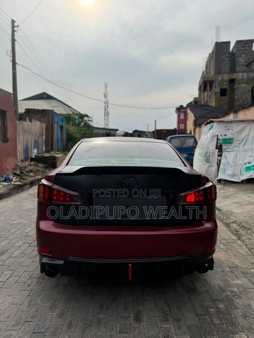 Lexus IS 2009 Red