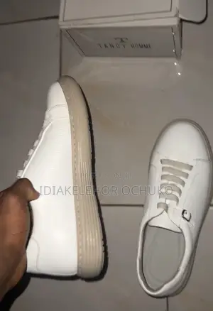 White Standard Shoe