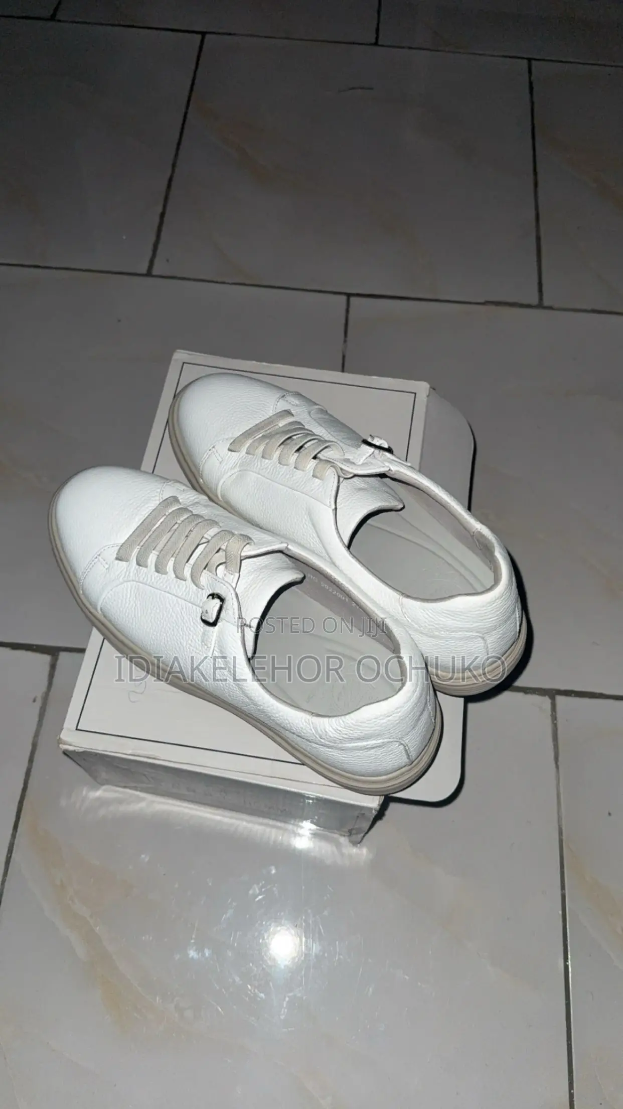 White Standard Shoe